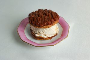 peanut butter cookie sandwich • caramel • vanilla cream at Venn Canteen in Porto