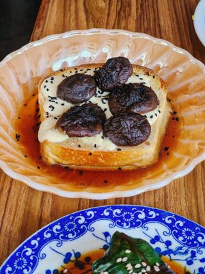  at Venn Canteen in Porto