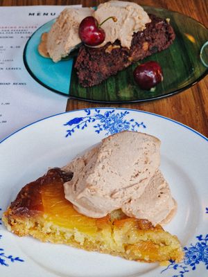  at Venn Canteen in Porto