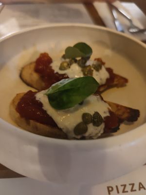 Papaya bruschetta at Pizza Cult in Ubud