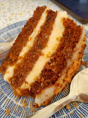 Carrotcake at L'escola Local Social in Girona