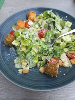 Vegan salad with &quot;baked&quot; vegetables and &quot;homemade&quot; croutons - 14€ at Aja Travemünde in Luebeck