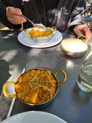 Chana masala and curry at Mandala in Warsaw