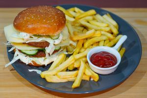 Dupla pljeskavica at Vege House in Belgrade