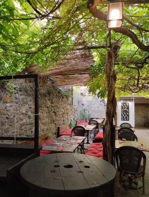 Interiors 🍽️ at Le Cachotier in Carcassonne
