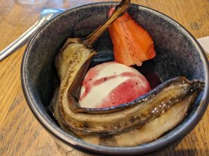 Vegan panna cotta with grilled banana at Le Cachotier in Carcassonne