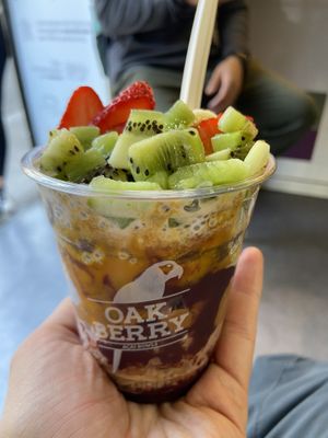 Classic 🍓  at Oakberry - Baluard in Barcelona