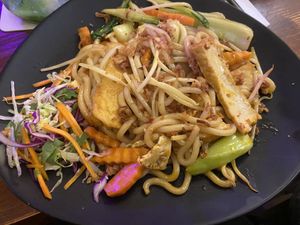 Udonnudeln mit Gemüse und Tofu   at Viet Pho in Elmshorn