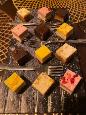 Vegan dessert cakes at Zeeuwse Schatkamer in Zierikzee