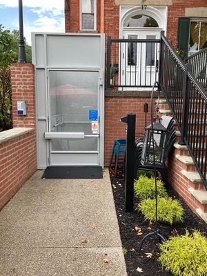 Elevator from the patio at Batuqui on the Falls in Chagrin Falls