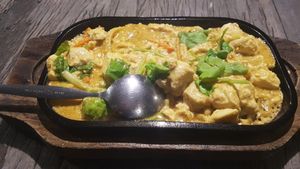 Fried tofu and vegetables at Loving Hut - Pak Chong in Pak Chong