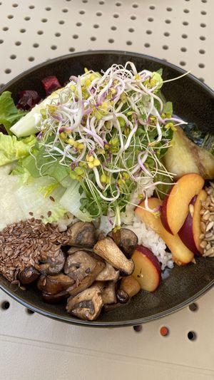 Vegan Umami Bowl at Joul‘s  in Landau