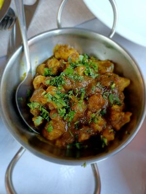 Cauliflower tikka masala at Le Taj in Menton