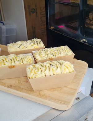 Dolcetto vegan alla vaniglia at Coop Coffee Co in Belfast