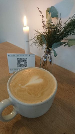 No extra cost for plant milk! at Café Kofje in Hamburg