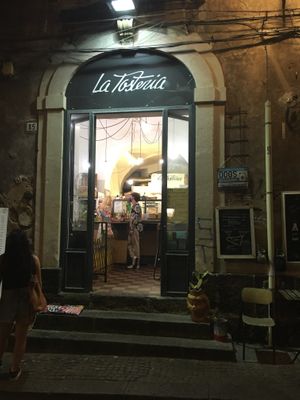 main entry at La Tosteria in Catania