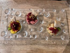 Tris di hummus  at Aquafaba in Mendrisio