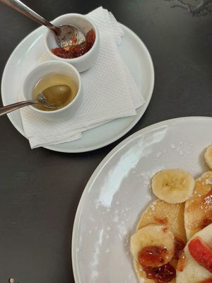 pancakes at RC Coffee Lounge in Amadora