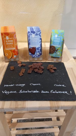 vegane schokolade zum probieren at Fruchtbare Erde in Dortmund