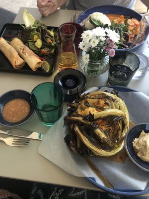 Baked cauliflower and vegetable curry (note: the springrolls are not vegan!) at Hotel Blü in Bad Hofgastein
