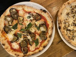  Melanzana (eggplant with tomato sauce base and fresh basil) at A GoGò Pizzabar in Mallorca