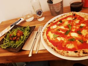 vegan Caponata (left) and vegetarian Pizza at A GoGò Pizzabar in Mallorca