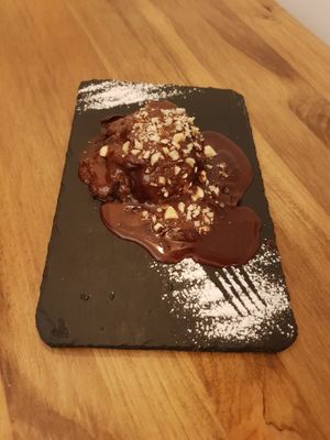 vegan Chocolate Lava Cake called ' Vesuvio' at A GoGò Pizzabar in Mallorca