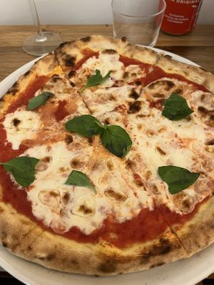 best pizza  at A GoGò Pizzabar in Mallorca