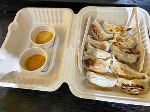 「偷偷饃饃食饃饃」 at MOMO Moment 饃饃餃子 in Hong Kong Island