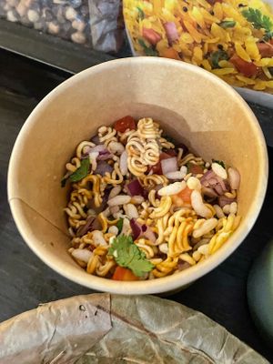 撈麵沙律 at MOMO Moment 饃饃餃子 in Hong Kong Island