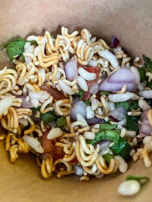 撈麵沙律 at MOMO Moment 饃饃餃子 in Hong Kong Island