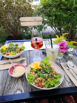 Super Leckeres Essen und spezielle Getränke auf der Speisekarte. Ein Besuch dort ist sehr zu empfehlen!  at Tiny Soul Cafe & Deli in Kochel Am See