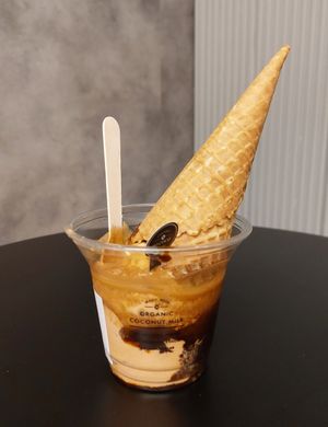 Vegan ice-cream: Affogato Thai Tea at So Coco in Hong Kong Island