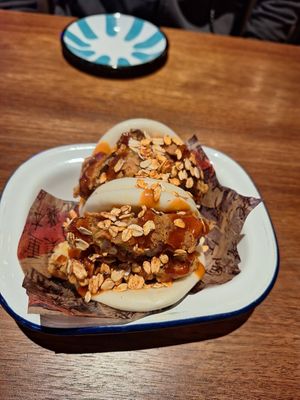 Baos with cauliflower at Miss Miu in Zug