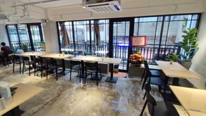 Seatings at Root Vegan - 本原純素 in Hong Kong Island