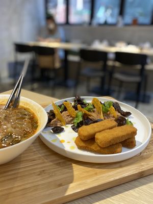 Ft moving mountains fish fingers at Root Vegan - 本原純素 in Hong Kong Island