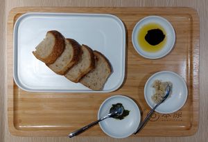 Sourdough with 3 Dips at Root Vegan - 本原純素 in Hong Kong Island