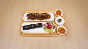 Korean Kimbap and Japchae (Lunch) #Veganuary at Root Vegan - 本原純素 in Hong Kong Island