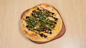 Modenese Grape Pizza (Lunch) #Veganuary at Root Vegan - 本原純素 in Hong Kong Island