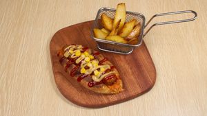 Kimchi Hotdog #Veganuary at Root Vegan - 本原純素 in Hong Kong Island