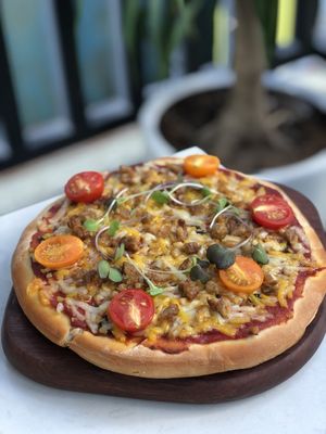 Omnipork pizza at Root Vegan - 本原純素 in Hong Kong Island