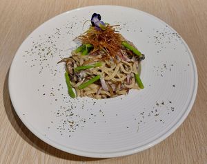 Truffle White Cream Linguine 香葱黑松露忌廉扁意粉 at Root Vegan - 本原純素 in Hong Kong Island
