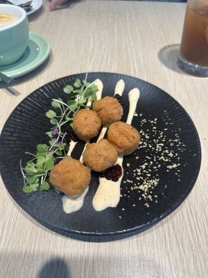 Fried salmon bites   at Root Vegan - 本原純素 in Hong Kong Island