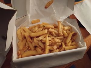 Large chips at Sea & Earth in Nottingham