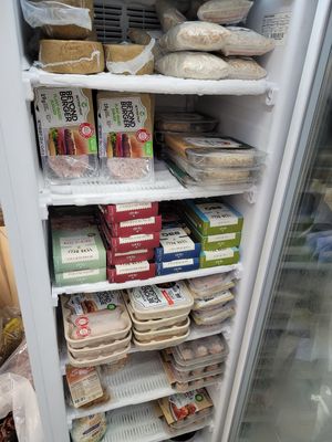 טבעוני זה הכי הכי💪 at HaTchuna Shel Shachar - הטחונה של שחר in Jerusalem