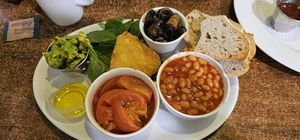 Vegan Brekky at Mug & Bean in Killarney