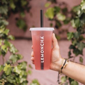 Reusable cup at Lemoncha in Nyon