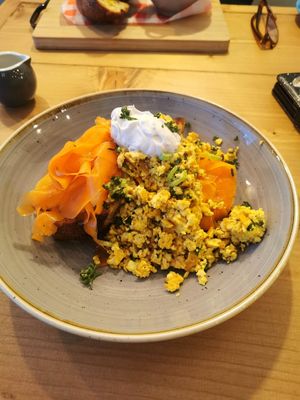 Smoked salmon and scrambled tofu at Source in York