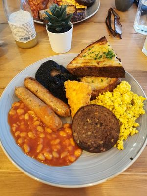 Breakfast at Source in York