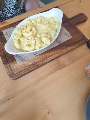 Kids mac n cheese at Source in York